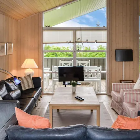 3 Bedroom Awesome In Saeby Holiday home Nordost