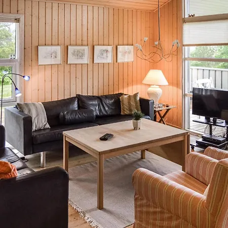 Holiday home 3 Bedroom Awesome In Saeby