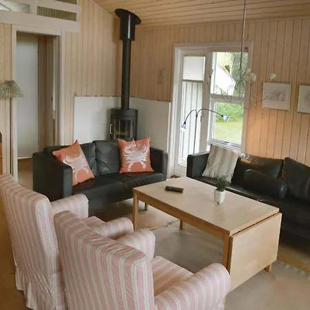 3 Bedroom Awesome Home In Saeby * Себю